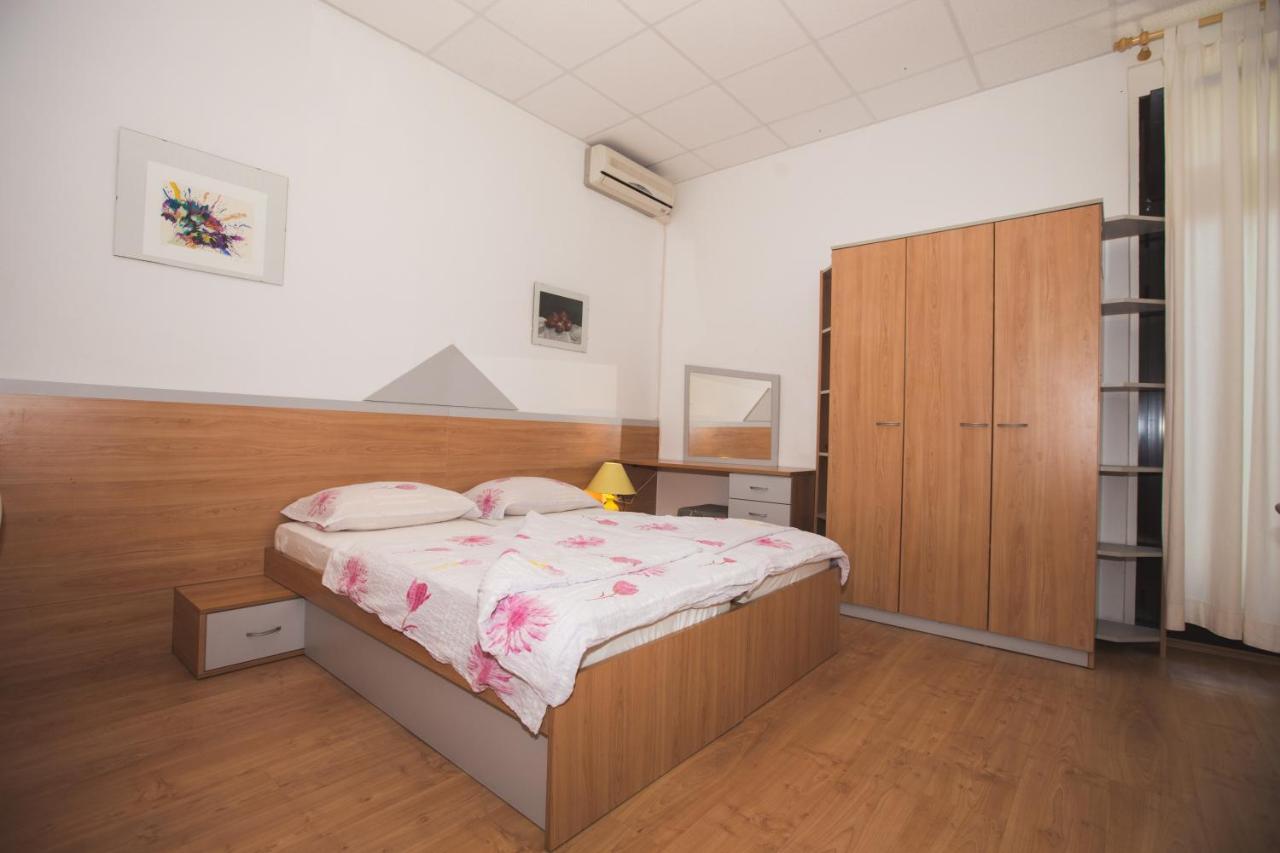 Apartmani Nada & Darko, Kampor, Rab, Hrvatska Bagian luar foto